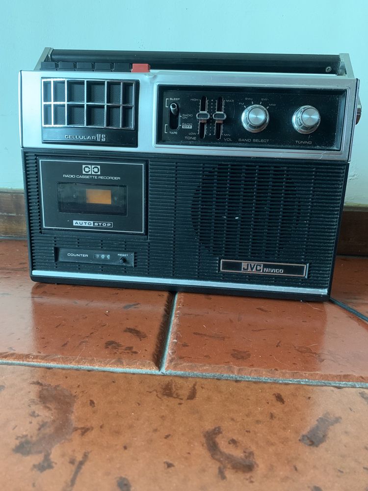 Radio gravador em excelente estado Antiguidade