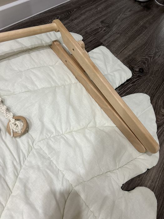 Продам дитячий підлоговий мобіль