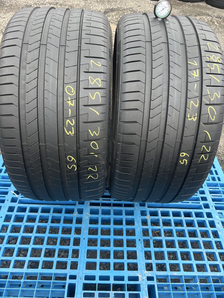 *Opony Pirelli O zero 285/30/22 para