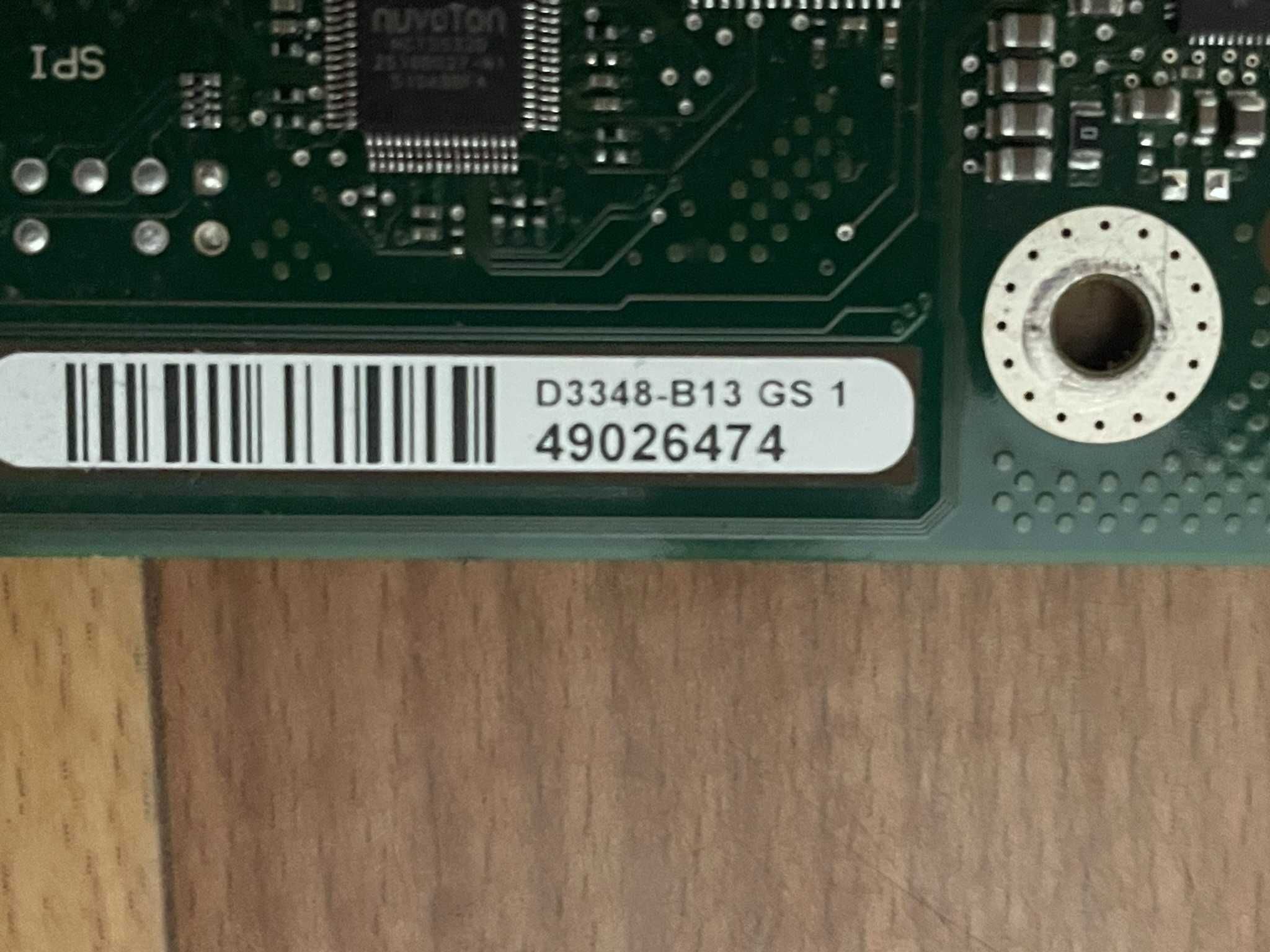 s2011 v3 Fujitsu D3348-B13 DDR4