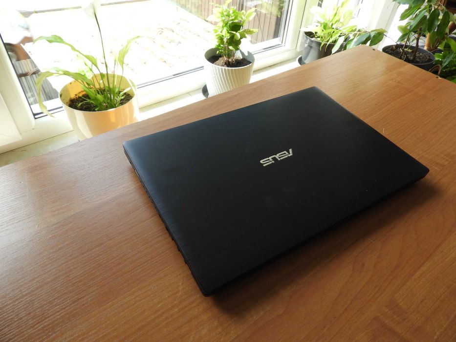 Laptop ASUS P2530U i3-6100U