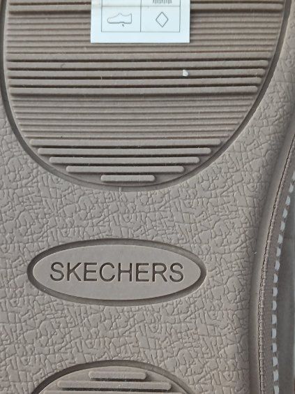 Emu buty damskie Skechers śniegowce ocieplane futerkiem rozm 38