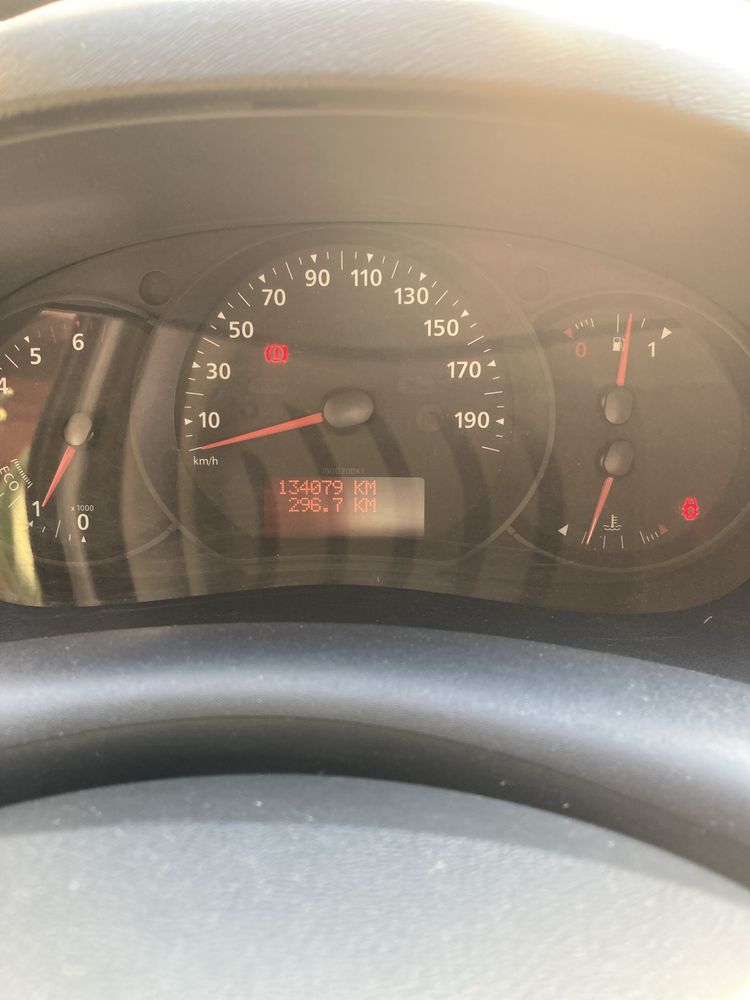 Vendo  carrinha dormitorio impecavel, 2020