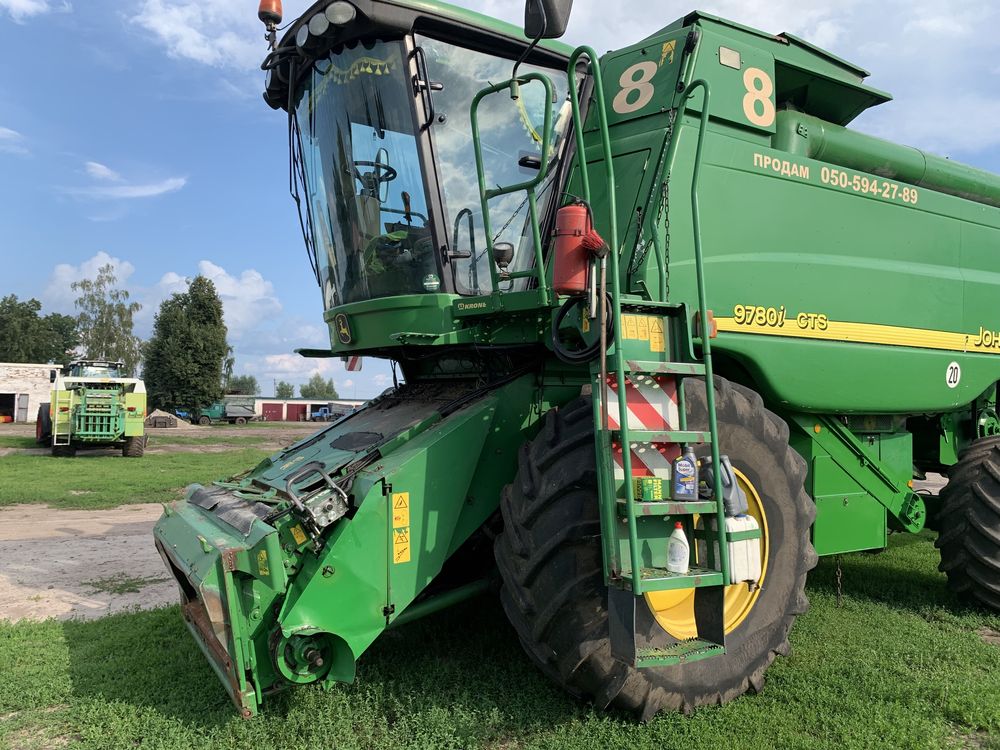 Комбайн John Deere 9780i