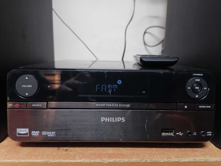 Wieża Philips DCD322 Micro Theater , pilot