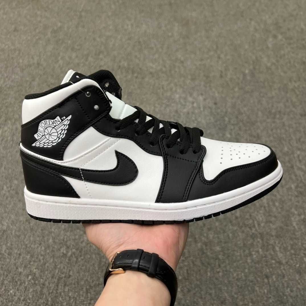 Air Jordan 1 Mid Panda