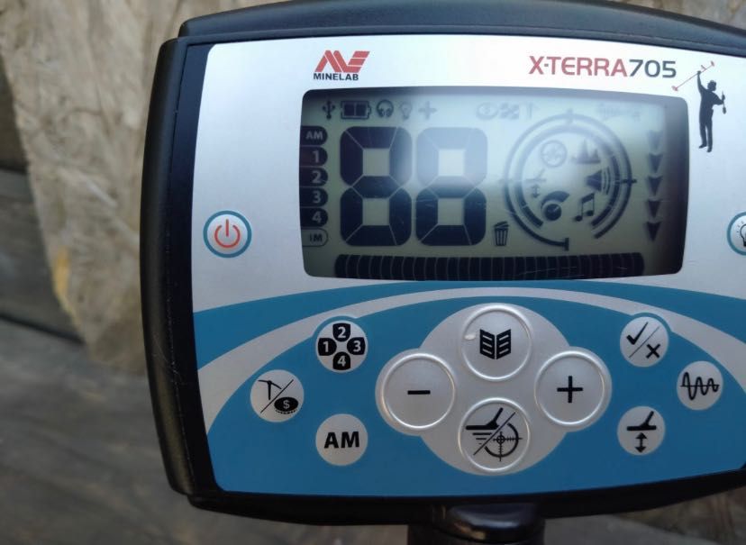Металлоискатель «Гарантія» Minelab X-terra 705 Металошукач (ЯК НОВИЙ)