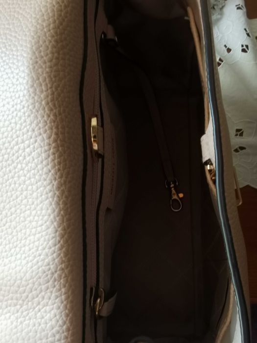 Mala Michael Kors