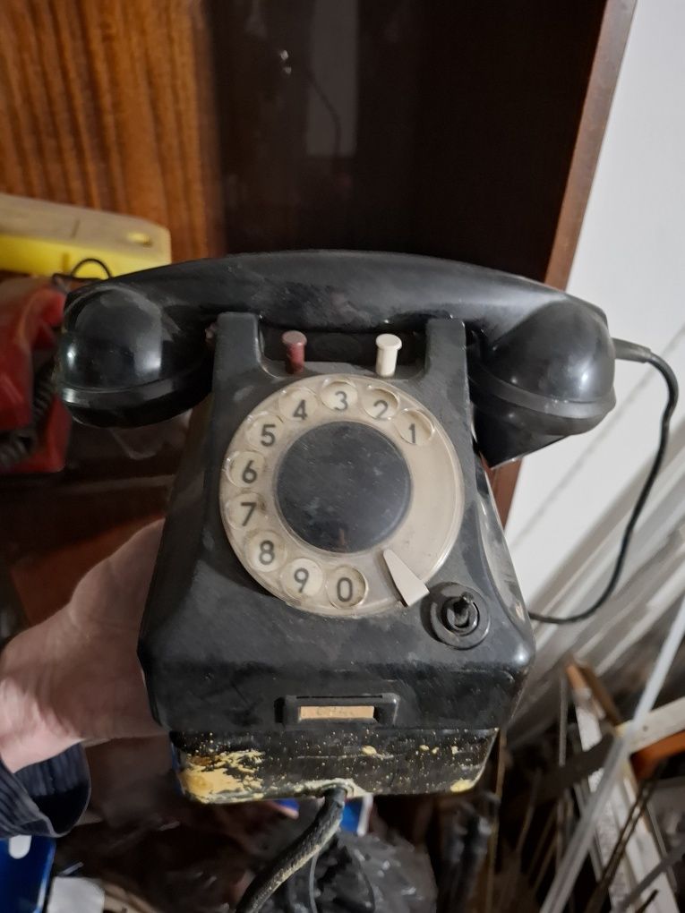 Telefon z bakelitu 1967r.