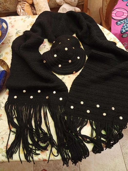 Комплект Палантин и берет ,цвет чёрный