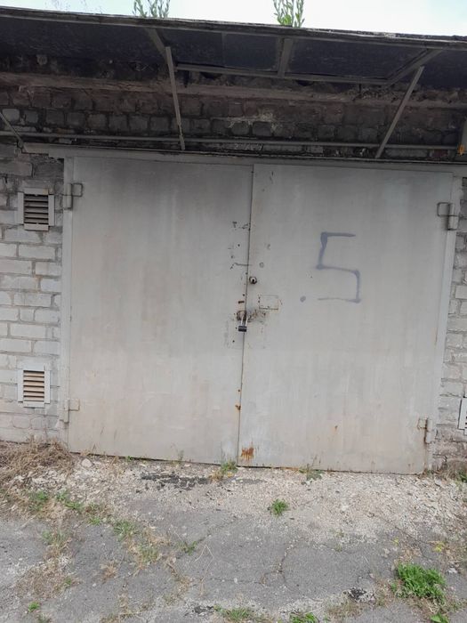 Здам в оренду гараж по вулиці Українська  в районі Хлібозаводу