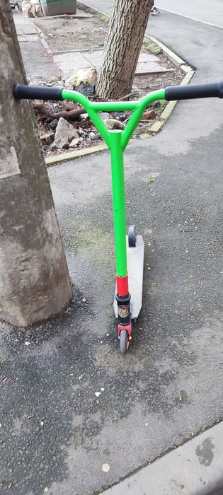 Продам трюковой самокат