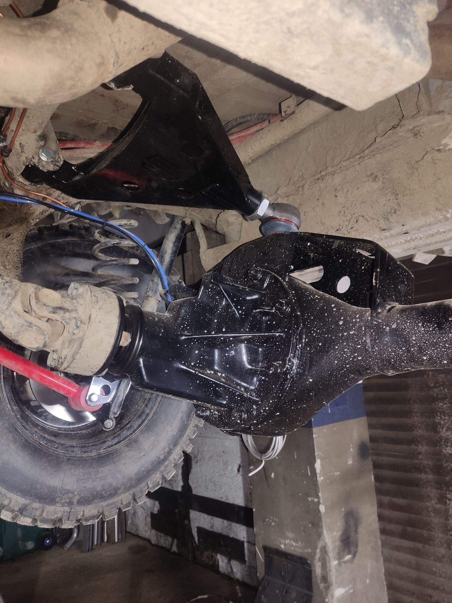 Sierżant full HD Suzuki Vitara most tył tuning
