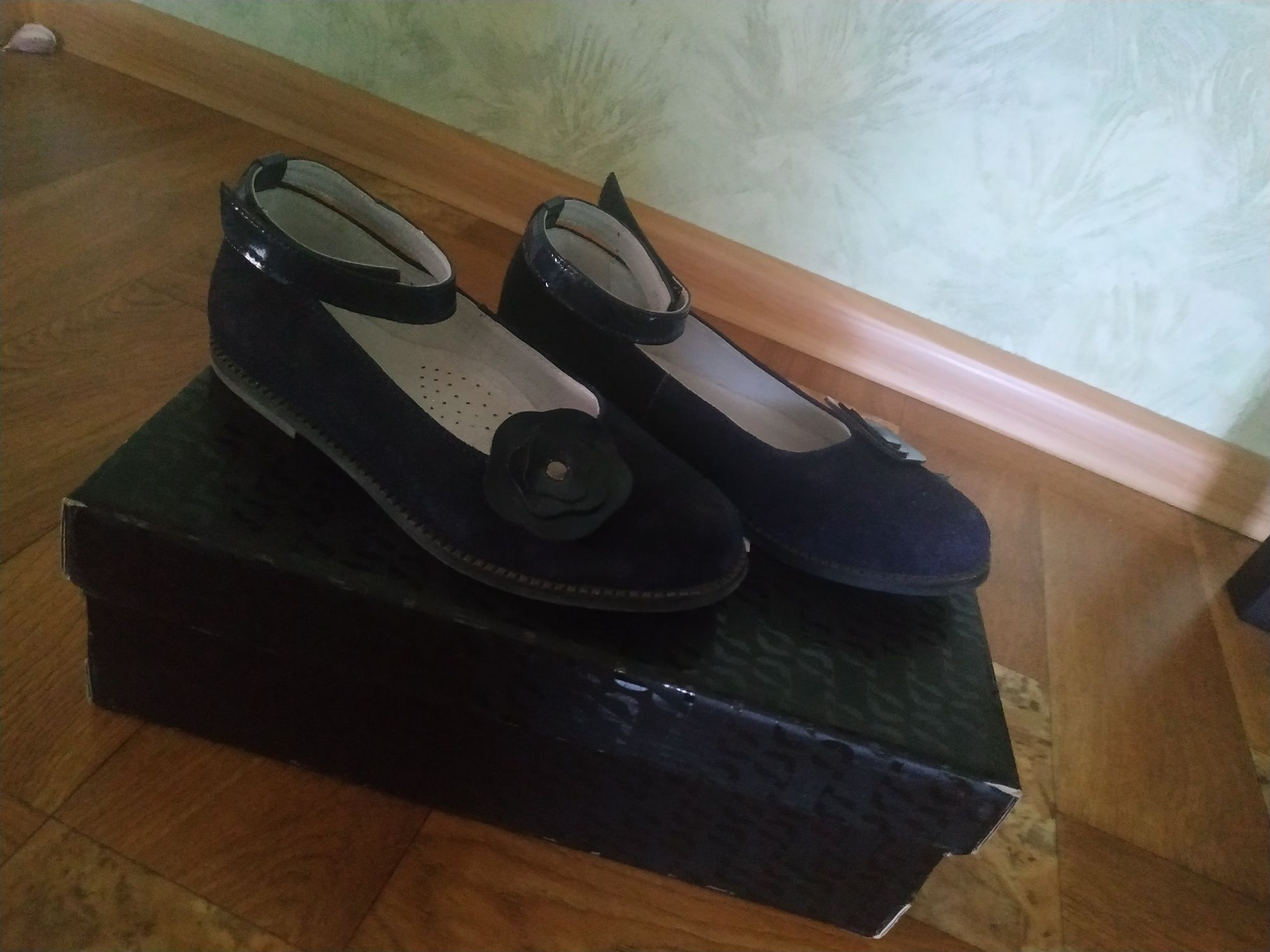 Замшеві черевики Bistfor для дівчинки розмір 32