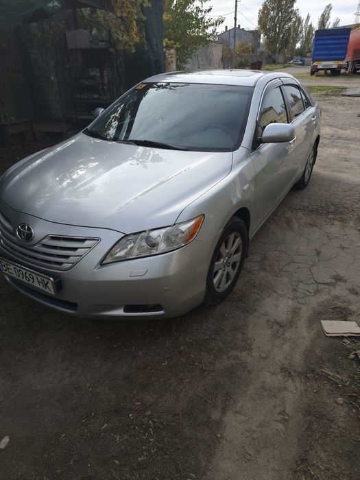 Продам Тойоту Камри 40