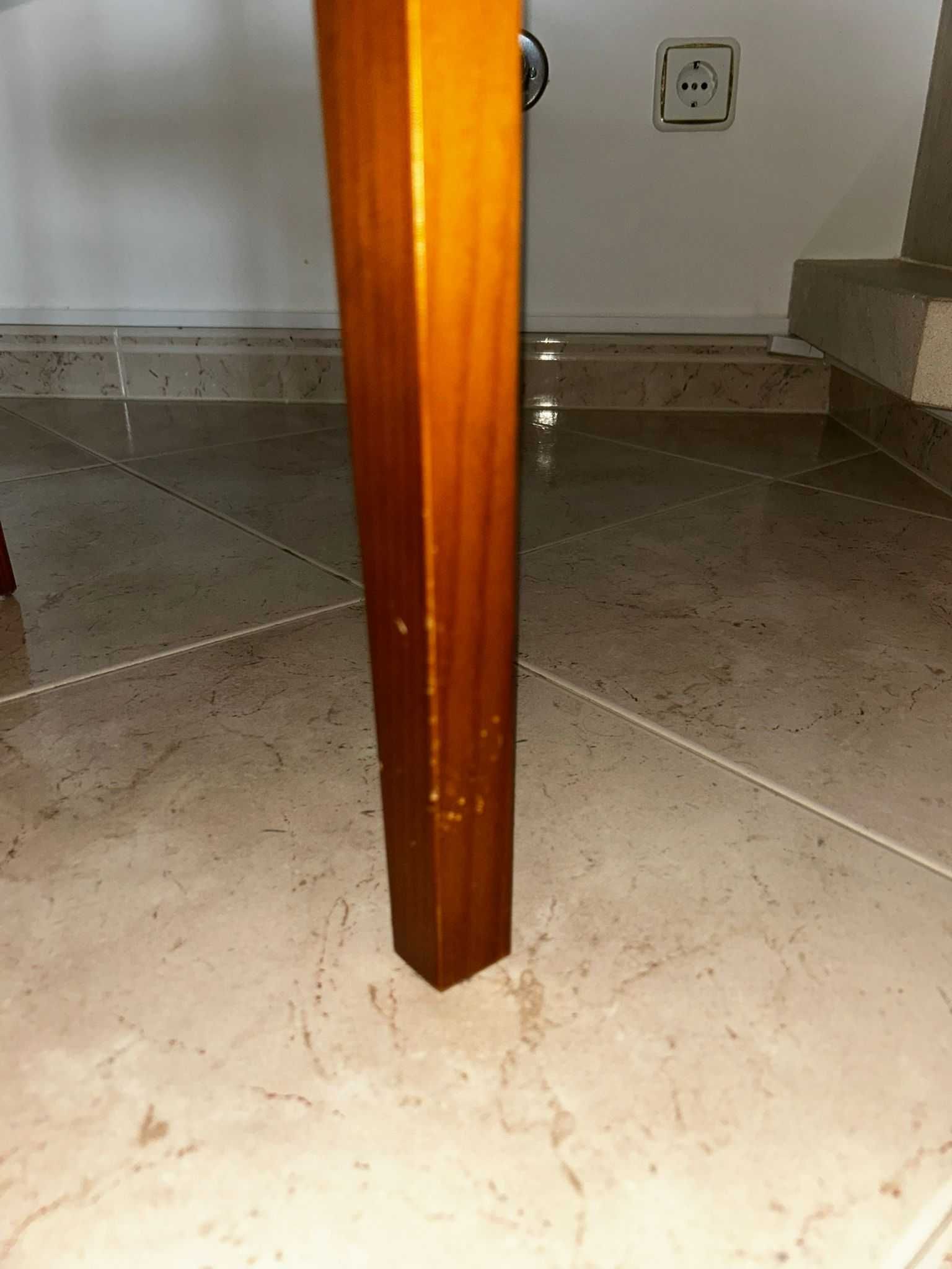 Mesa sala de jantar com 4 cadeiras