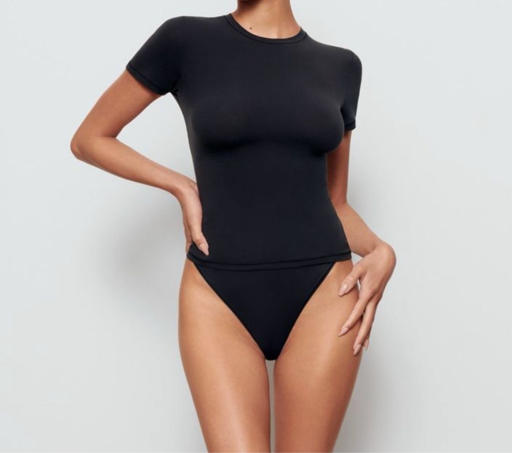 Фудболки skims оригінал ,S,M,L