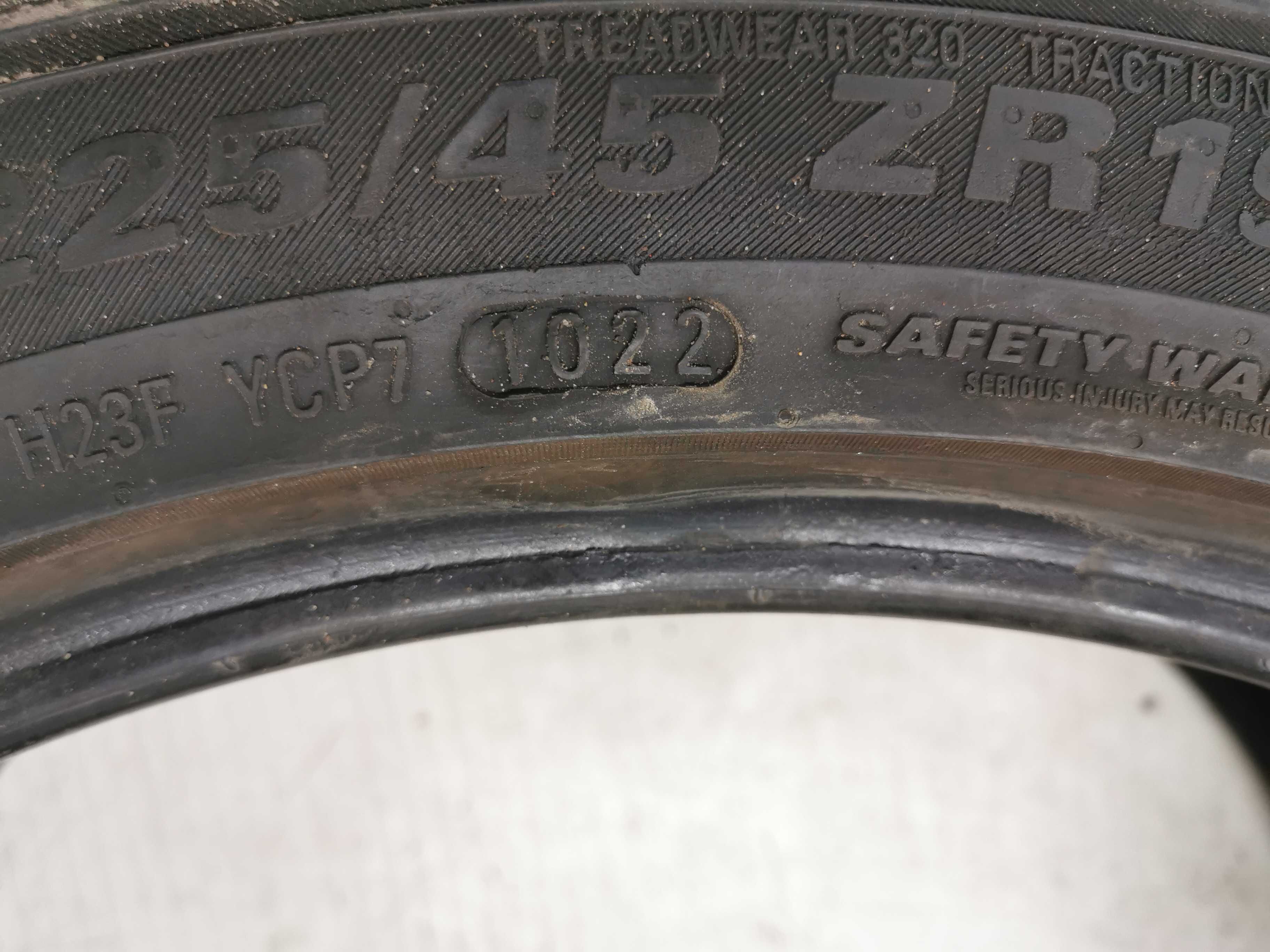 1x Kumho Ecsta PS71 225/45r19 96Y 2022r 7mm XL Rant N1047