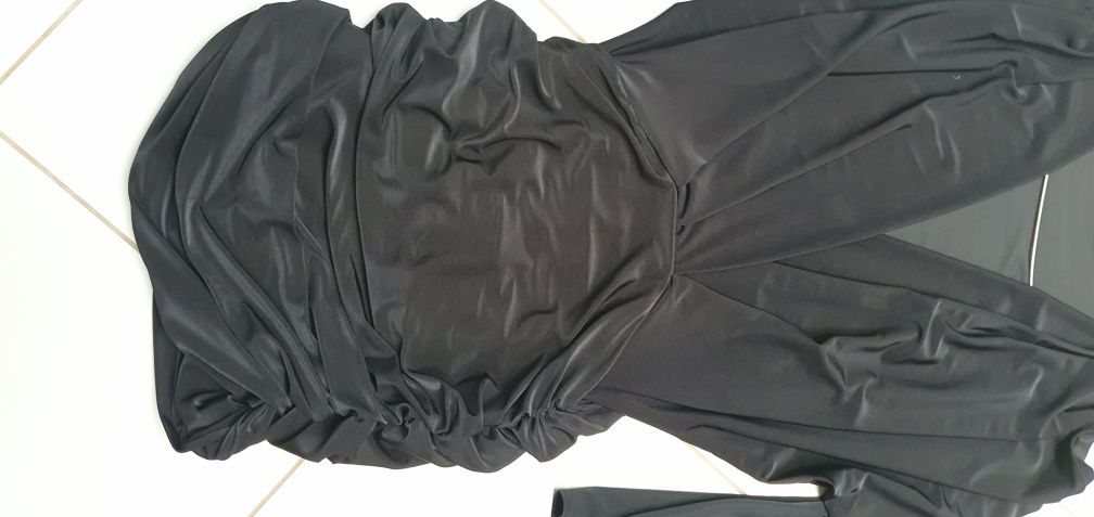Sukienka karnawałowa czarna rozmiar M-L
