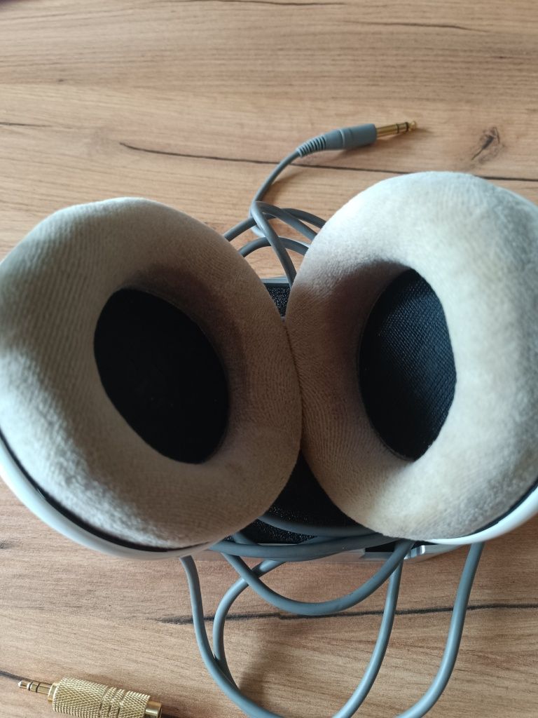 AKG K-701 SŁUCHAWKI DYNAMICZNE AKG K 701
Otwarte słuchawki renomowanej