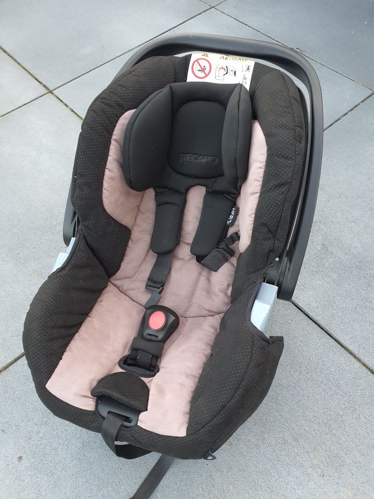 Fotelik Recaro Privia z bazą Smartclick