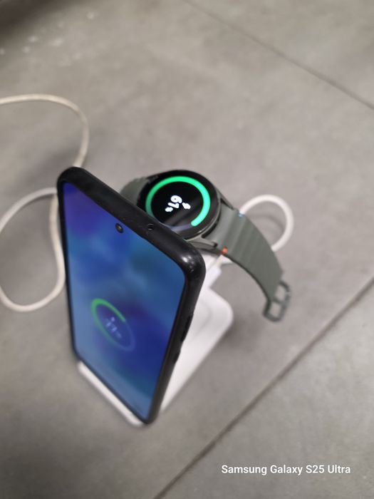 Bezprzewodowa ładowarka 3W1