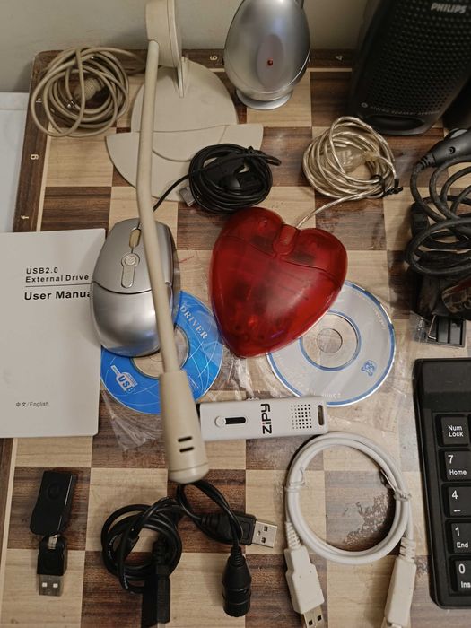 Conjunto de Acessórios de retro PC e Informática64738035656707123