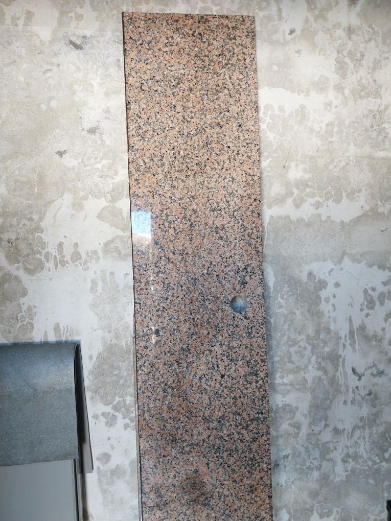 3 pedras em granito rosa