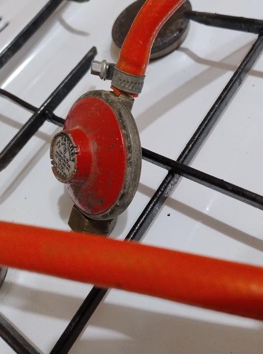 Reduktor i Wąż 320 cm. do podłączenia kuchenki gazowej