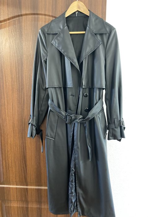 Тренч з еко шкіри, розмір M