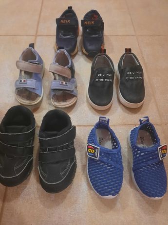 Набір дитячого взуття для хлопчика