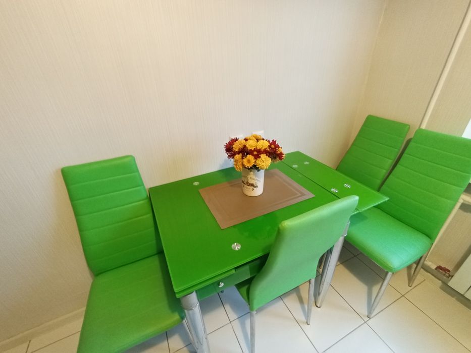 Здам в довгострокову оренду 2-х к.квартиру на Семена Палія.