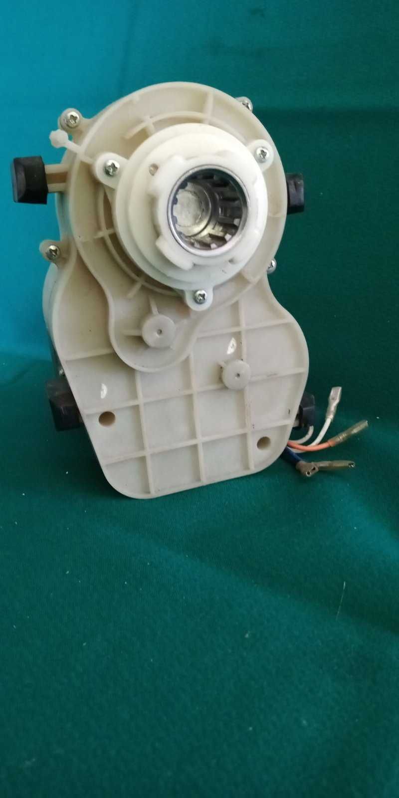 редуктор мясорубки Laretti LR-7203 , (  Gorenje 588967 )