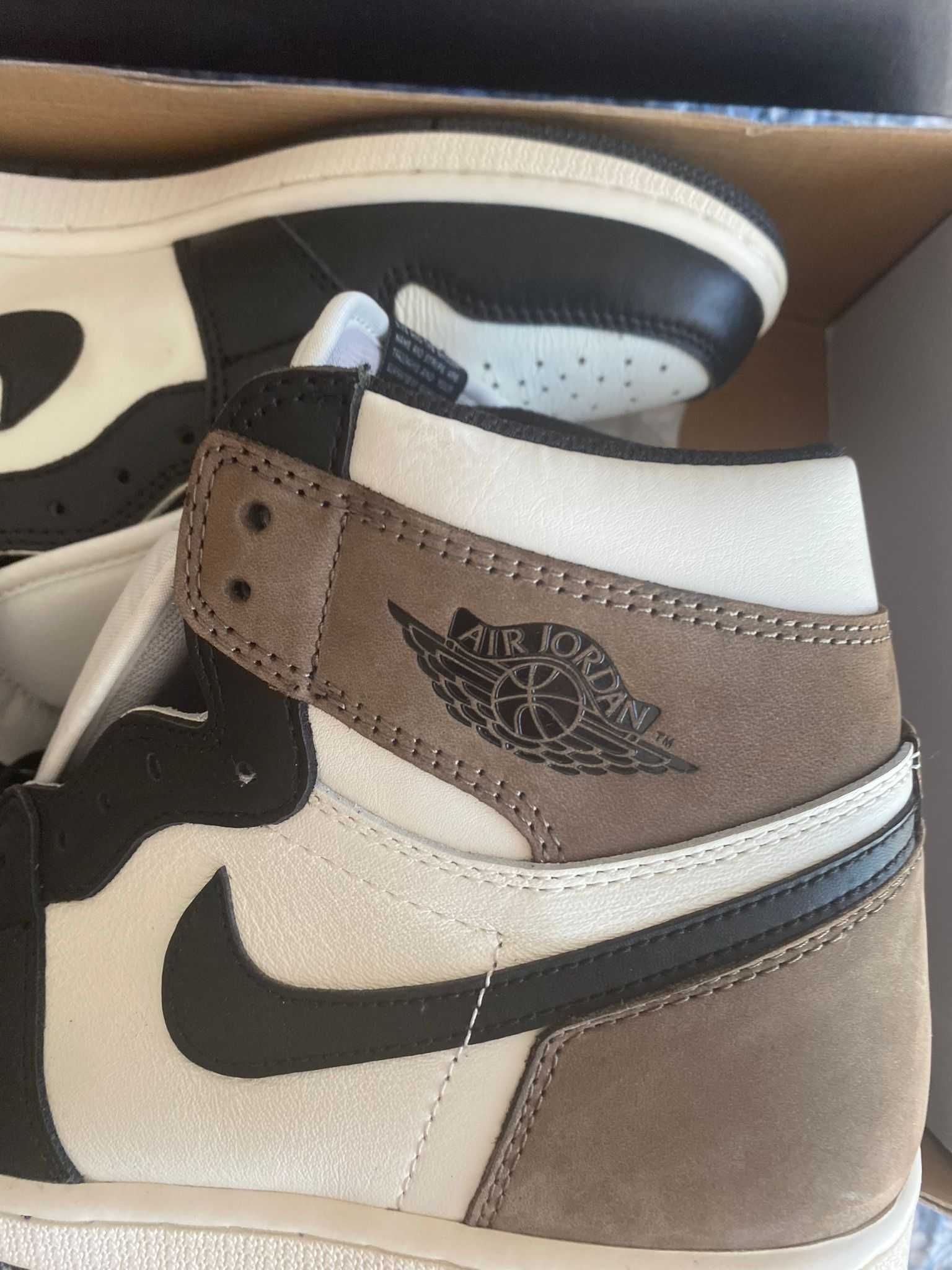 Jordan 1 Mocha Tamanho 42