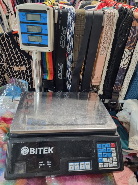 Вага торгівельна працює від розетки