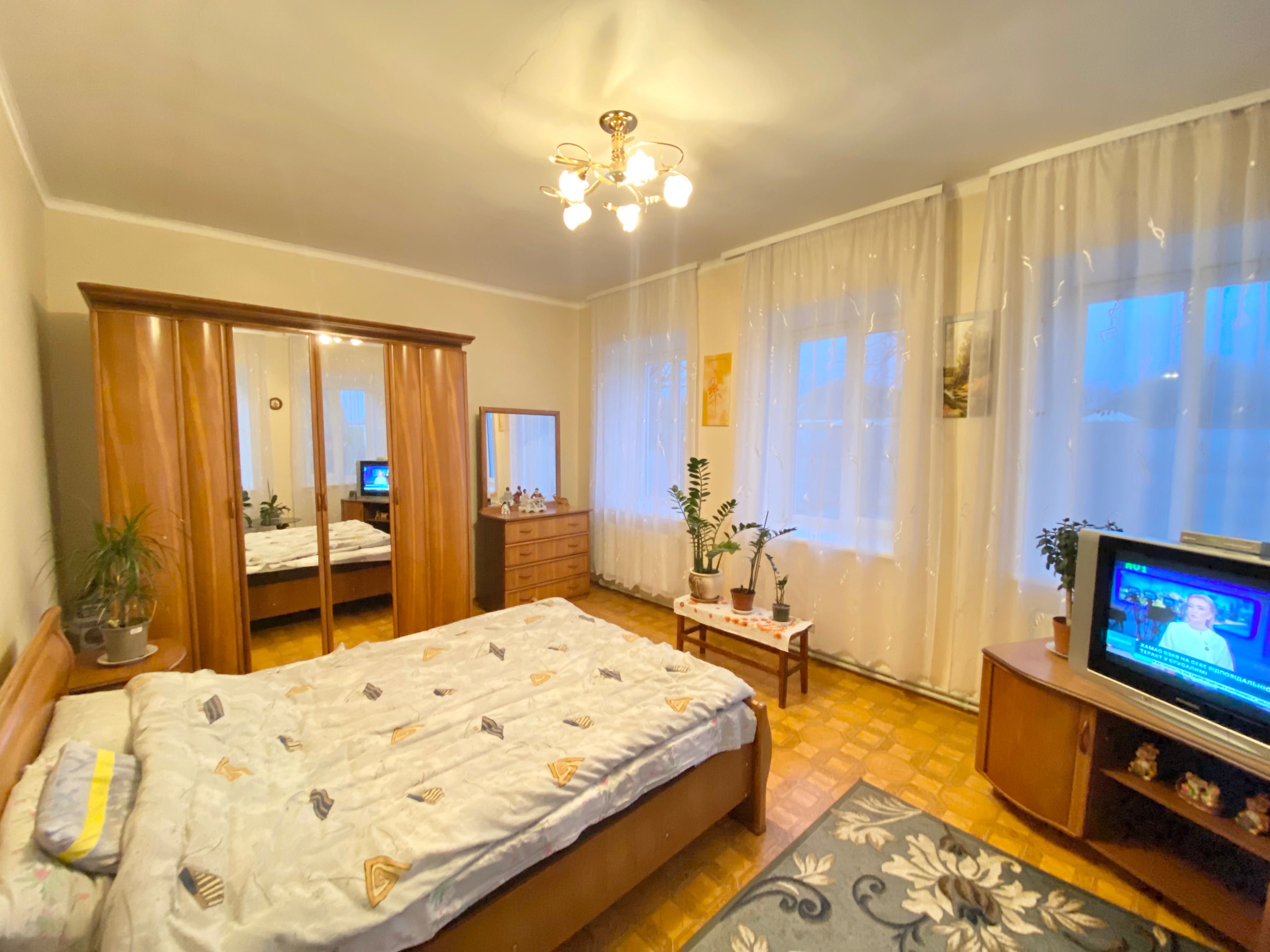 Продаж затишного будинку в Варварівці (л1)