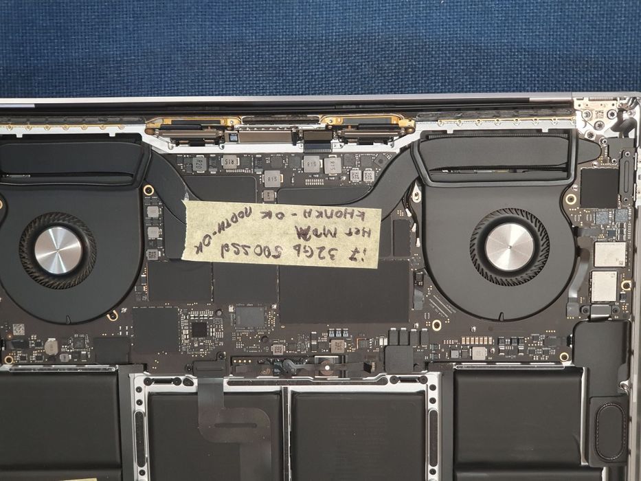 Материнська плата apple macbook pro 16" a2141