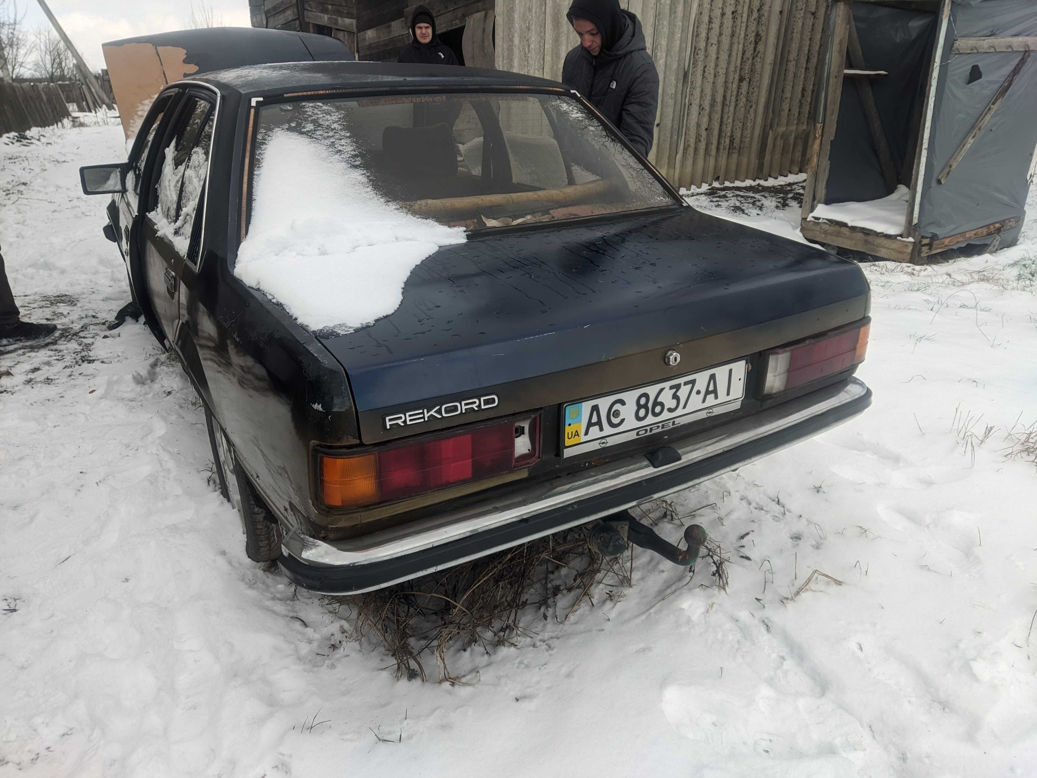 Розборка на гайки Opel Rekord e1 2.0 Рекорд 1980