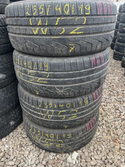 W52 235/40/19 pirelli sotto zero