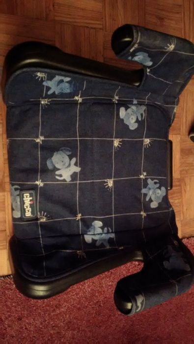 Banco/Cadeira auto chicco 15kg-36kg universal