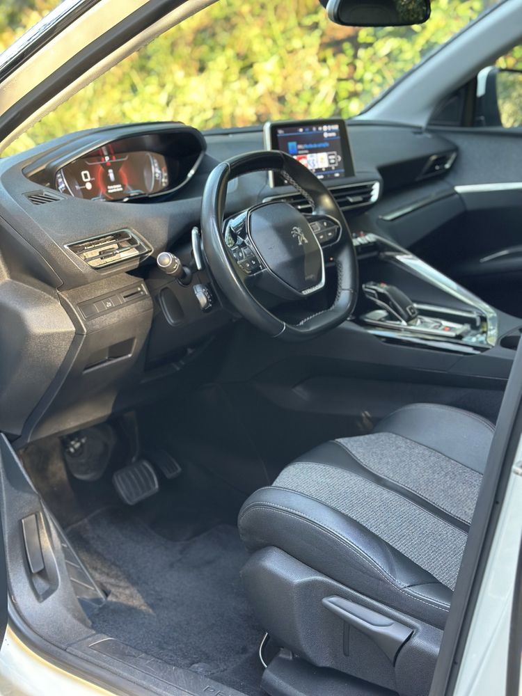 PEUGEOT 3008 1.5 BLUE-HDI CX AUTOMÁTICA