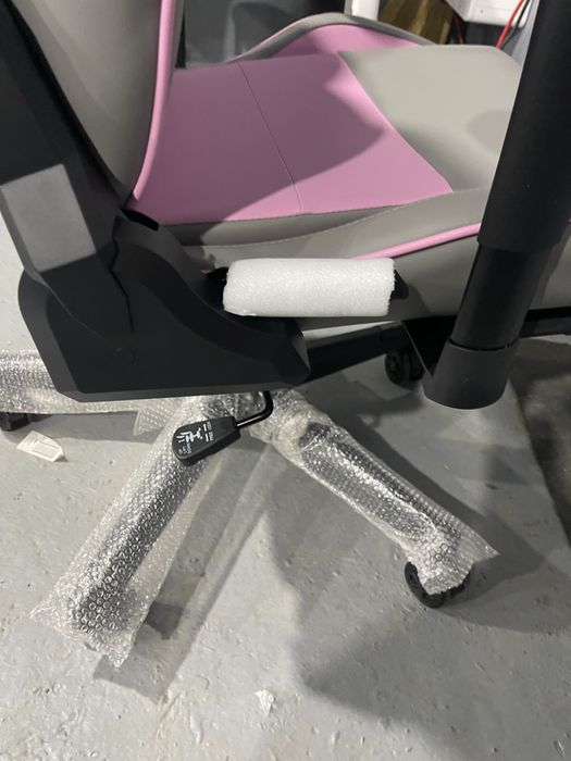 Офісне  крісло  для дівчат