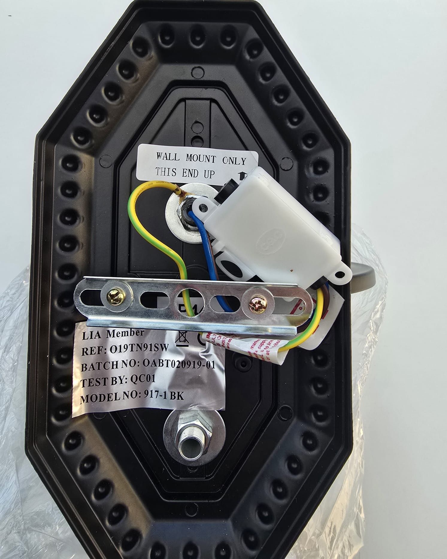 Lampa zewnętrzna wodoodporna kinkiet