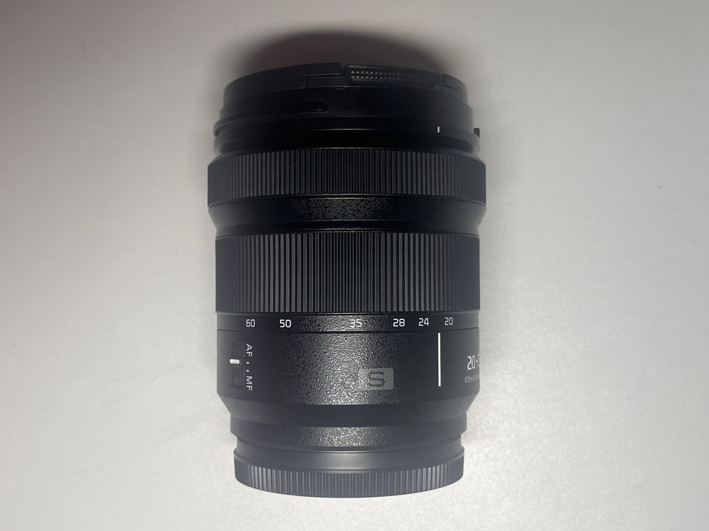 Panasonic Lumix S 20-60 f/3,5-5.6 L-Mount