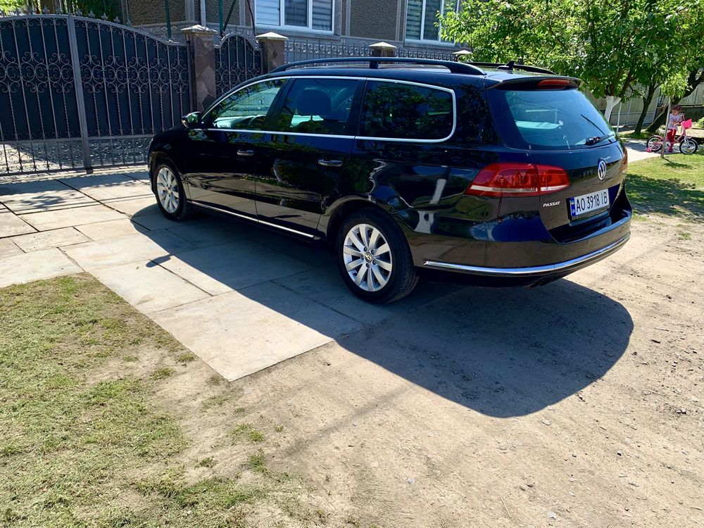 VW Passat B7 2.0 TDI 2012 рік