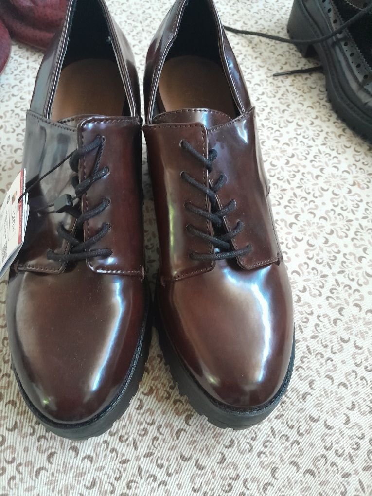 Sapatos  Senhora n36 Novos