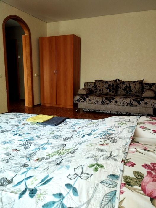 1-к.Тополя 3, Запорізьске шосе, поблизу Космічна, 12 Квартал