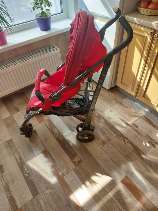 Прогулянкова коляска-тростинка Chicco  Liteway