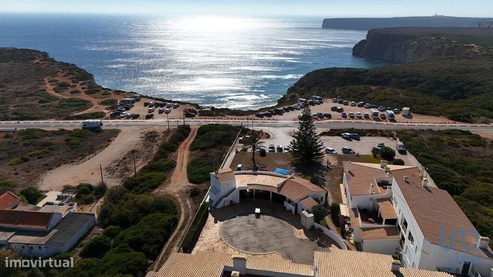 Loja / Estabelecimento Comercial T1 em Sagres de 220,00 m2