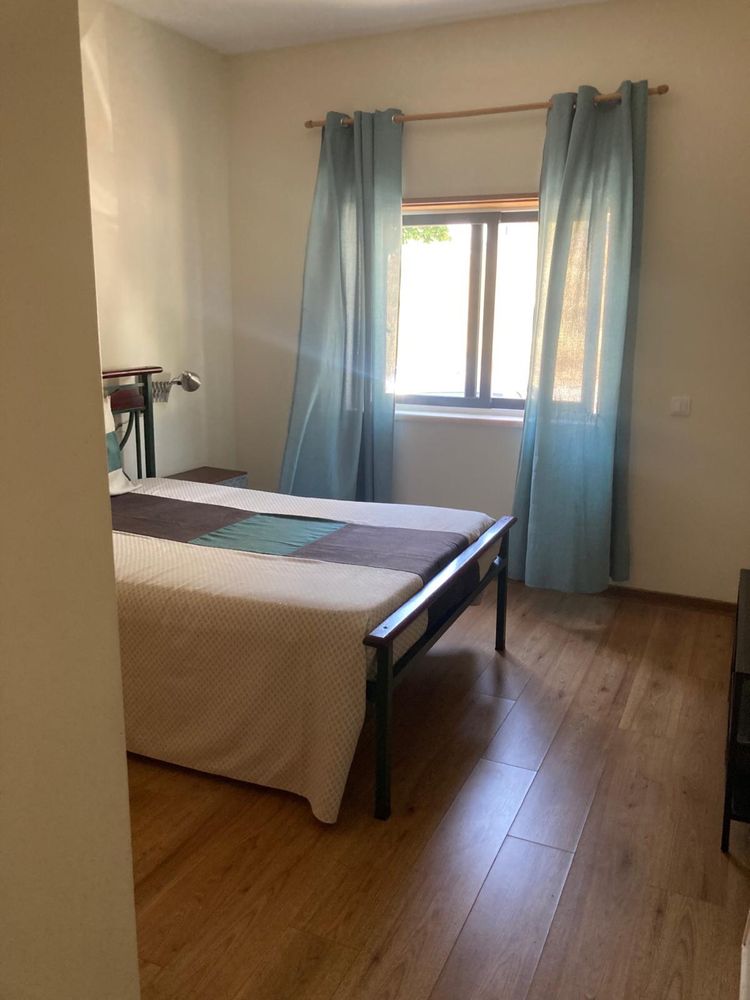 Quarto para alugar  – Ambiente familiar.